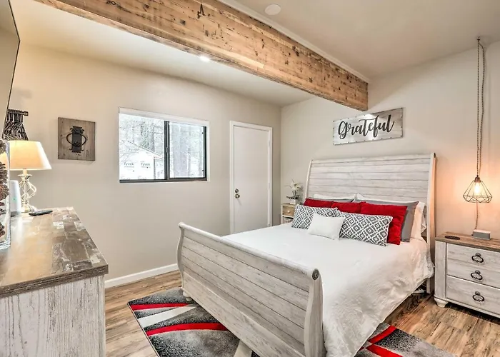 Fire Pit + Atv Trail Access: Cabin! Holiday home Munds Park